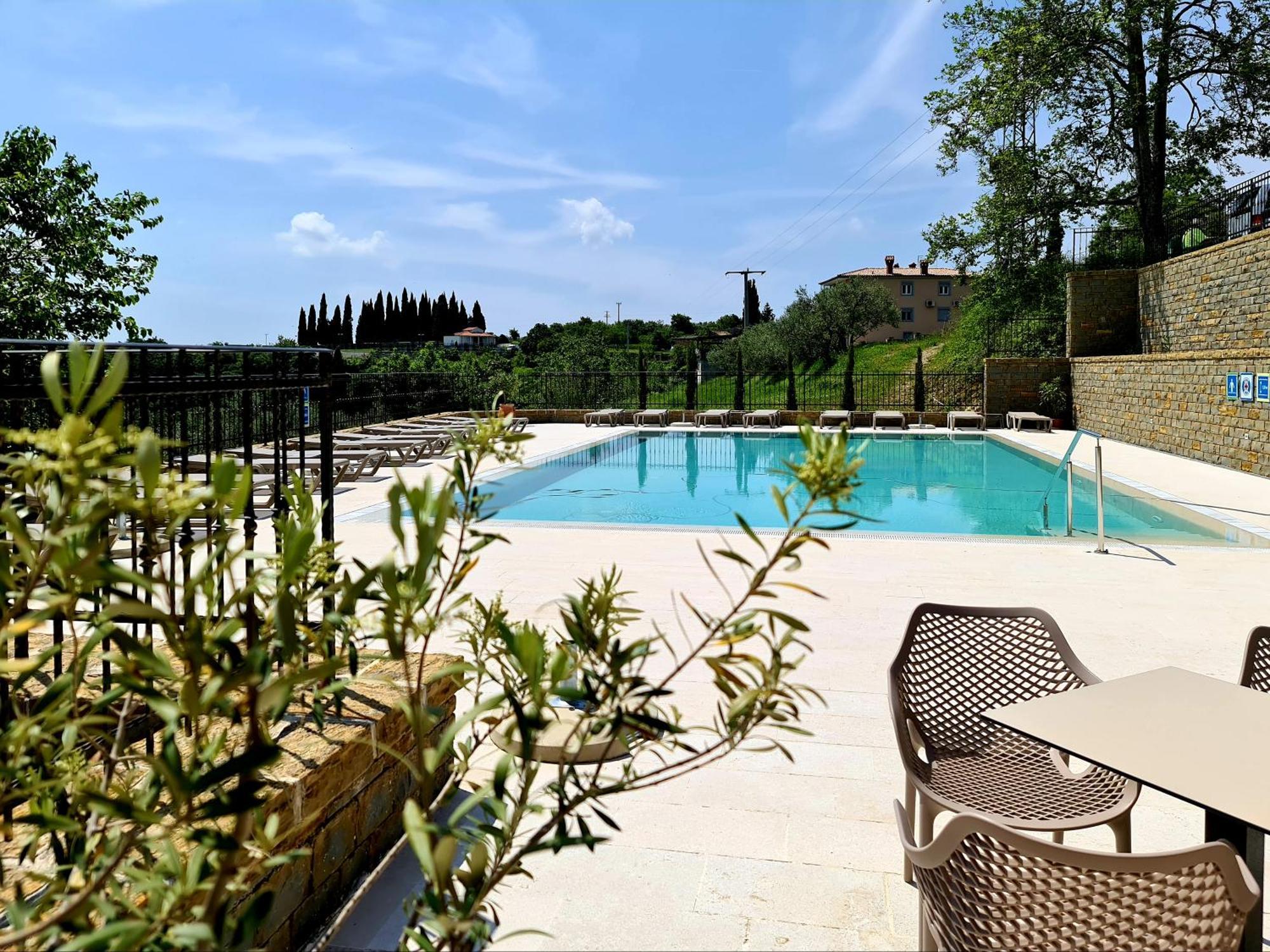 Hotel Stara Sola - Oleander Resort Korte Exterior foto